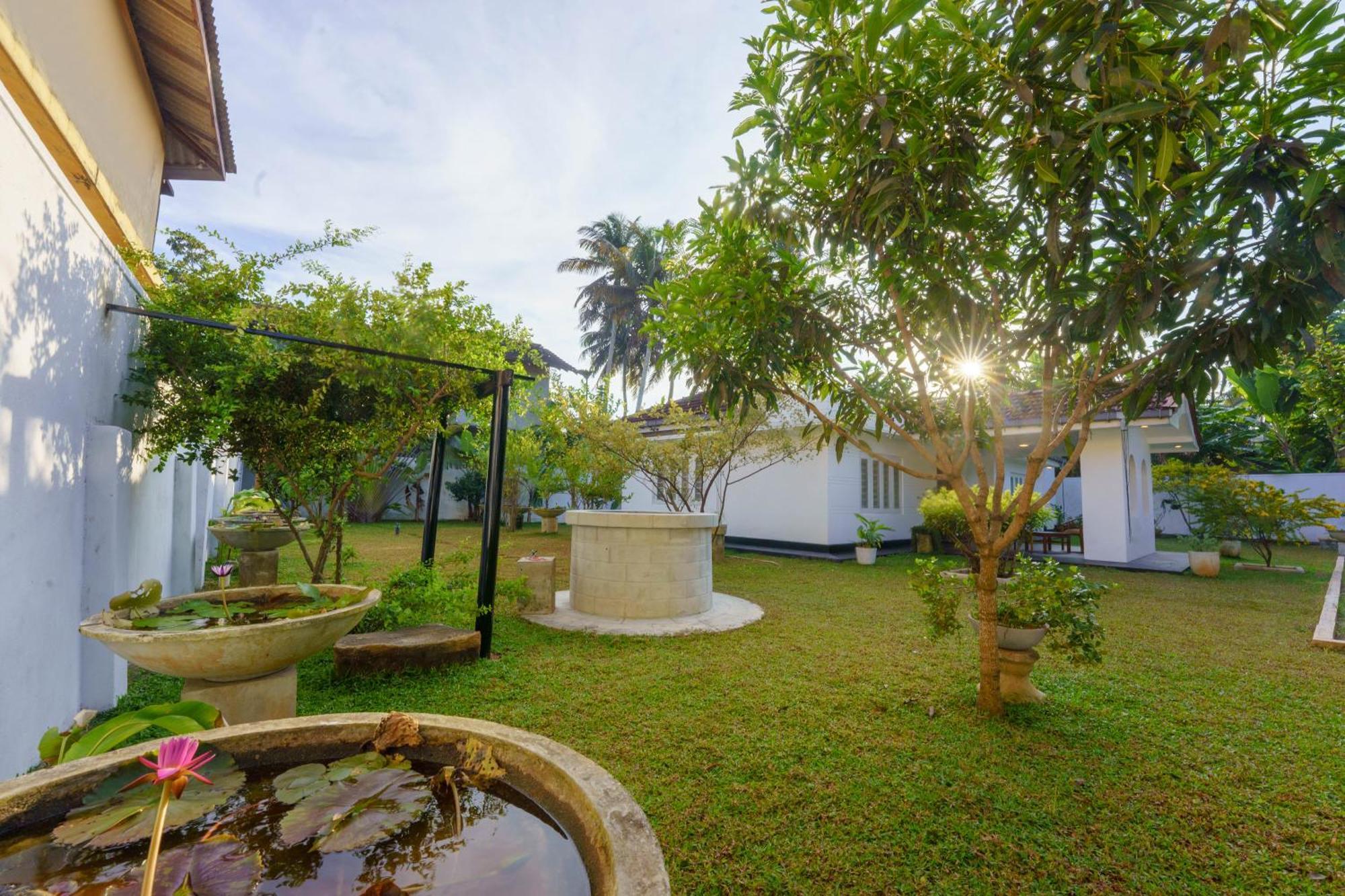 The Embrace Villa Matara Exterior foto